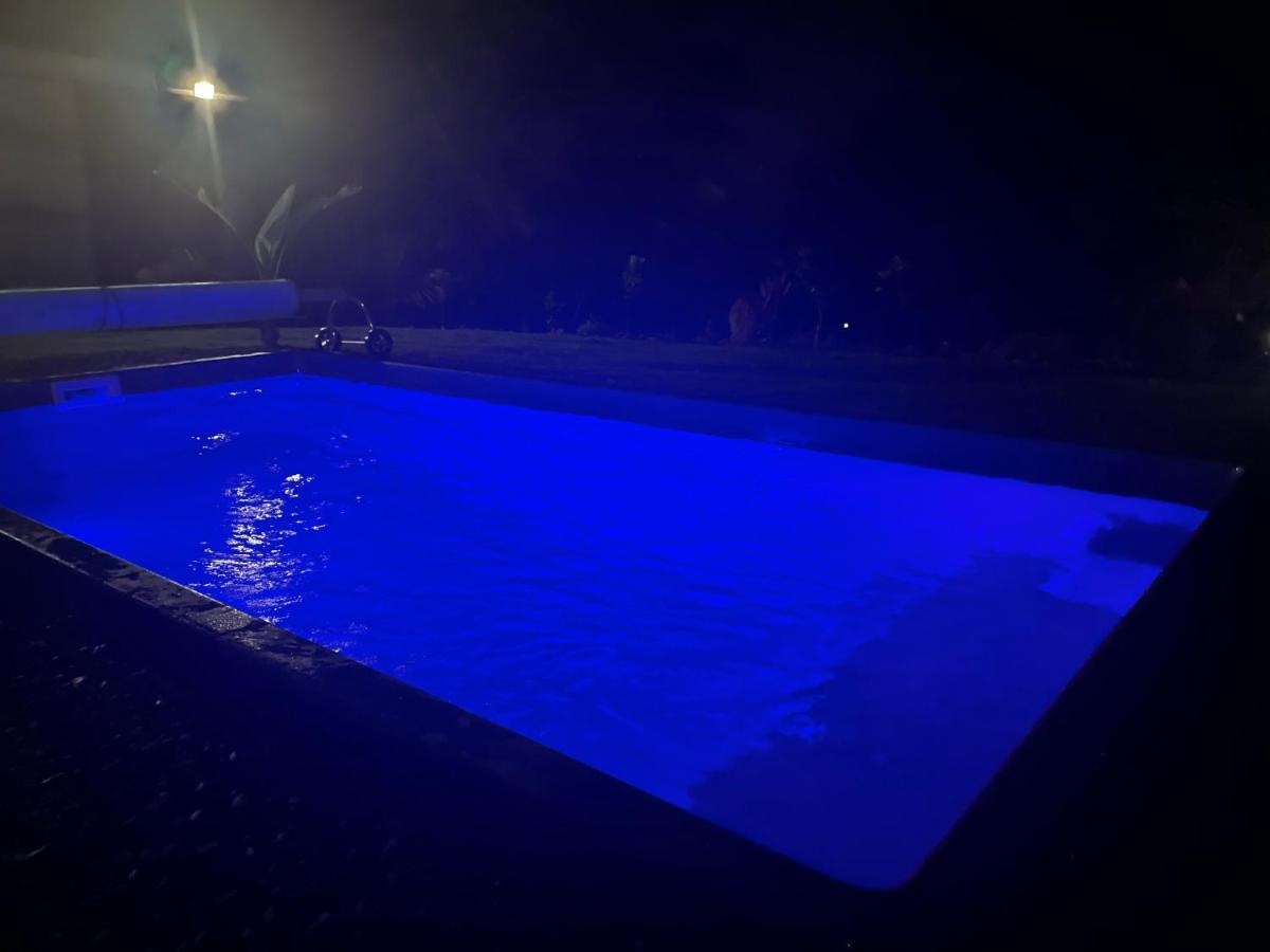 L'Escapade Creole Jacuzzi Privatif Bungalow Bananier Saint-Joseph Bagian luar foto